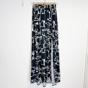 DiarraBlu Maxi Skirt Womens XS Black White Abstract Print Flowing Boho